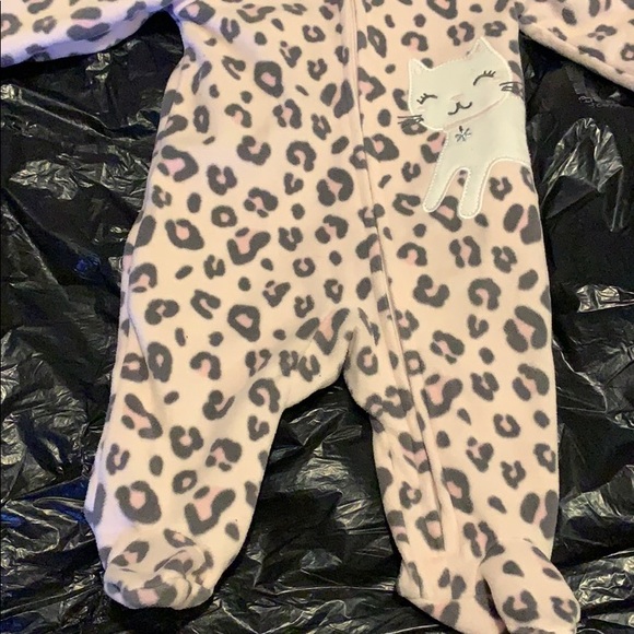 A onesie for baby girl Norborne - Picture 2 of 2